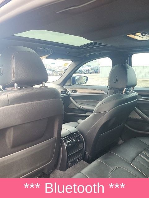 Used 2021 BMW 540i xDrive w/ M Sport Package image 3