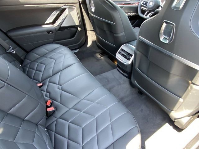 New 2025 BMW 760i xDrive w/ Autobahn Package image 14