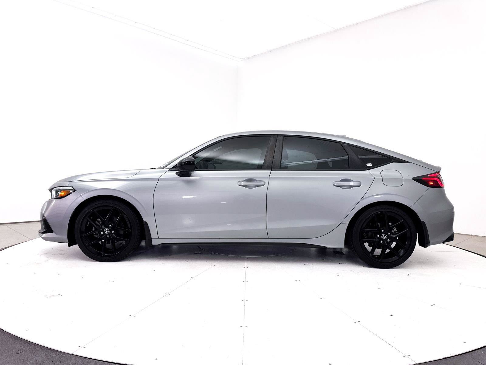 Used 2023 Honda Civic Sport image 32