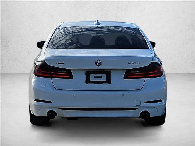 Used 2018 BMW 530i xDrive w/ Premium Package AWD/4WD image 6
