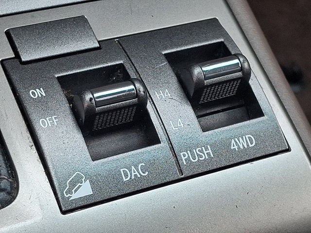Used 2013 Lexus GX 460 AWD/4WD image 25