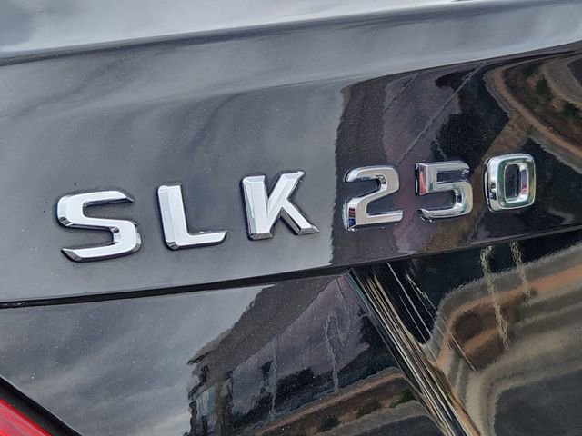 Used 2014 Mercedes-Benz SLK 250 image 15