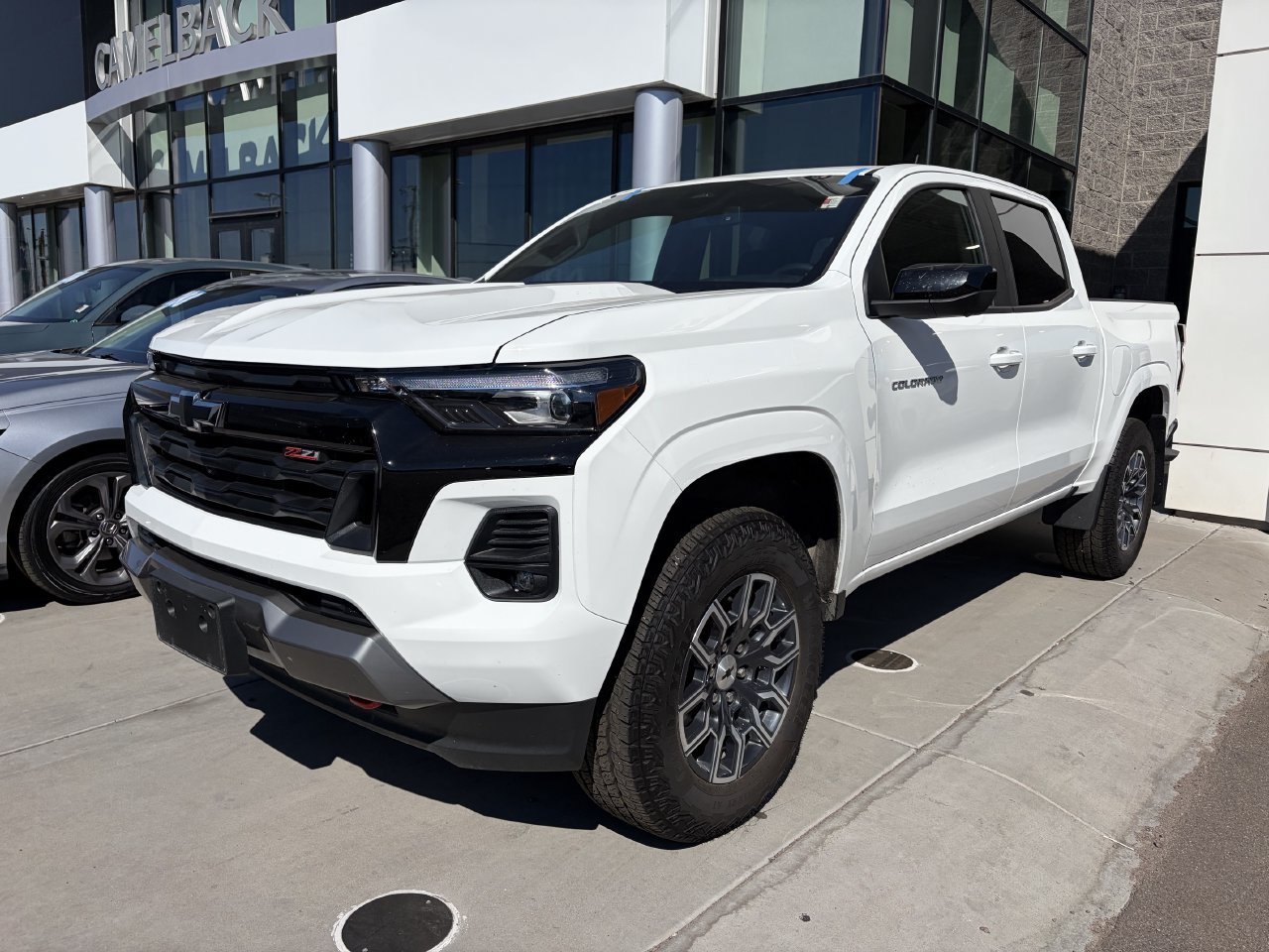 Used 2026 Chevrolet Colorado Z71 w/ Technology Package AWD/4WD image 4