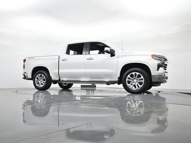 Used 2025 Chevrolet Silverado 1500 LTZ w/ LTZ Premium Package AWD/4WD image 34