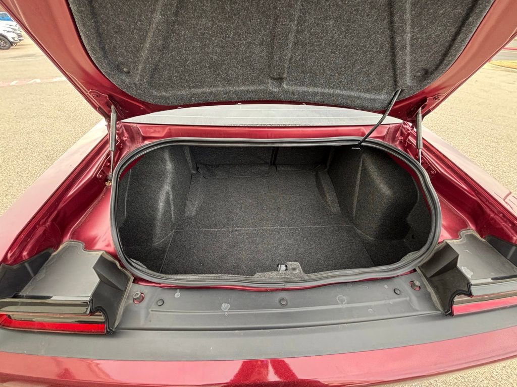 Used 2023 Dodge Challenger SXT image 7