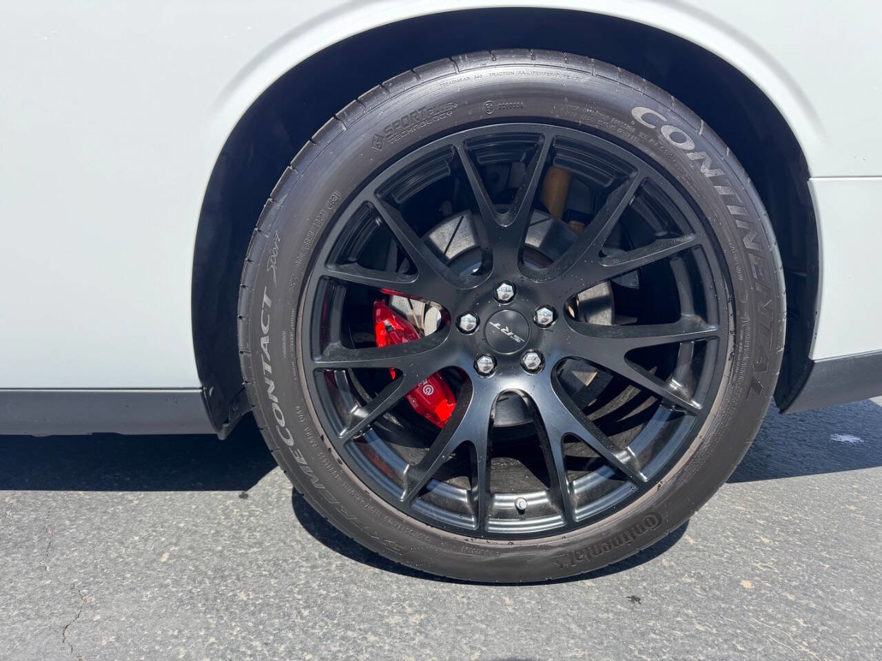 Used 2016 Dodge Challenger SRT Hellcat image 18