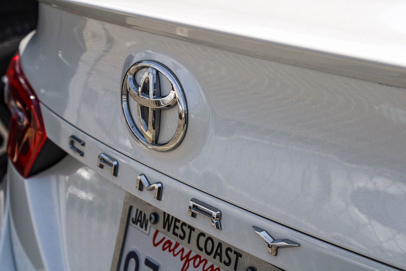 Certified 2022 Toyota Camry XSE FWD image 9