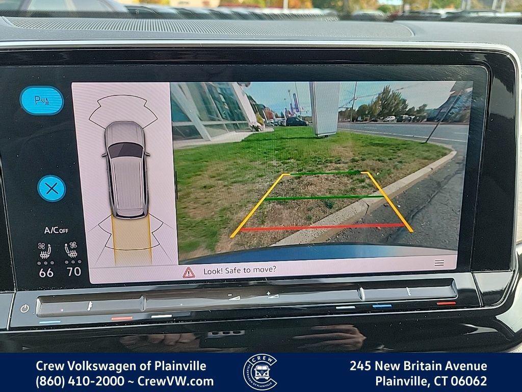 Certified 2024 Volkswagen Atlas SE image 33