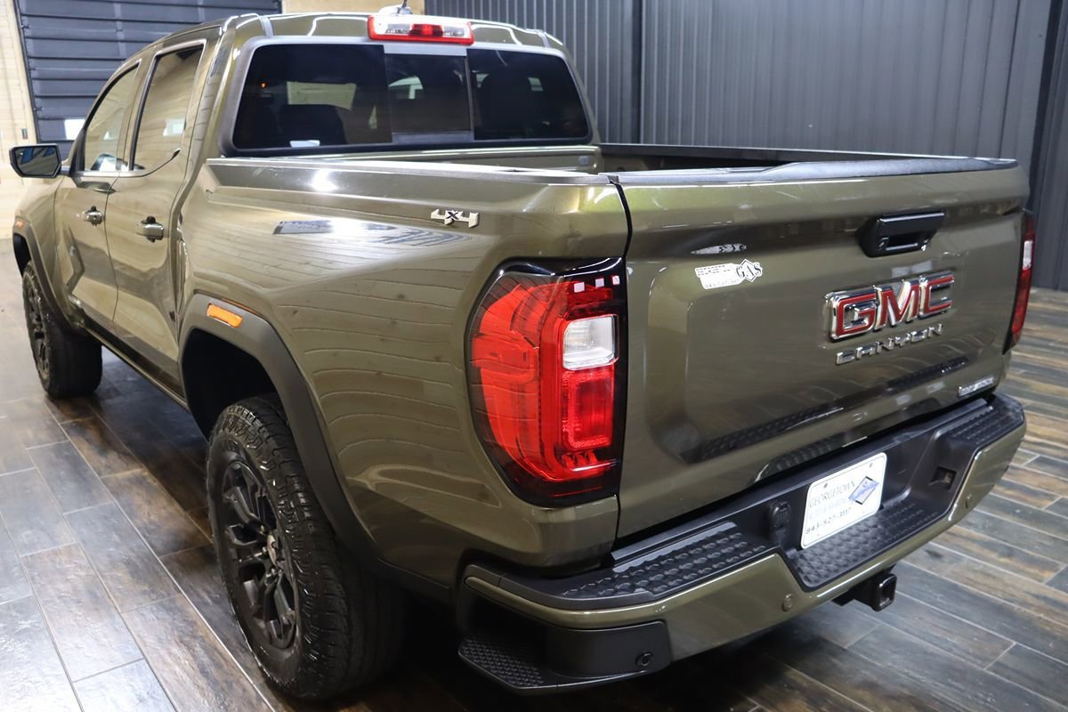 Used 2023 GMC Canyon Elevation w/ Convenience Package AWD/4WD image 3