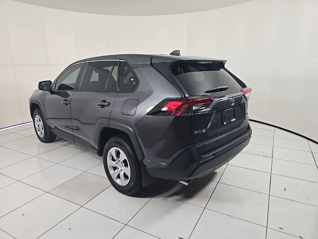Used 2024 Toyota RAV4 LE image 7