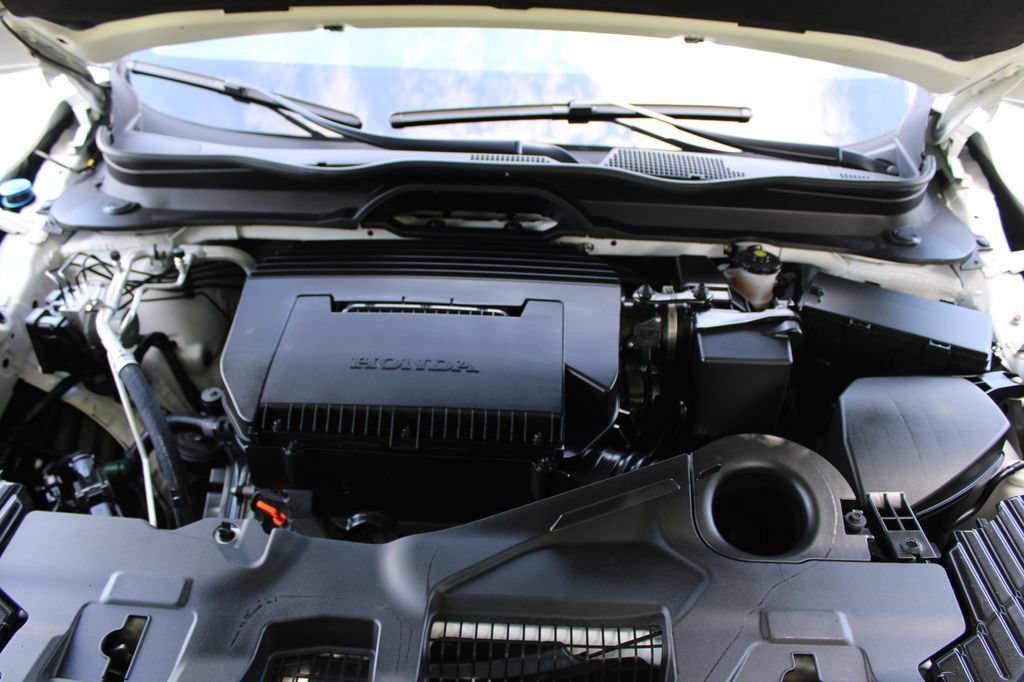 Certified 2025 Honda Pilot Touring image 37