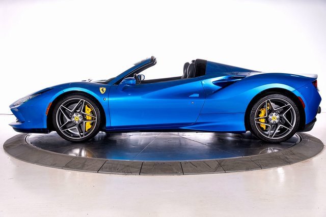 Used 2023 Ferrari F8 Tributo image 3