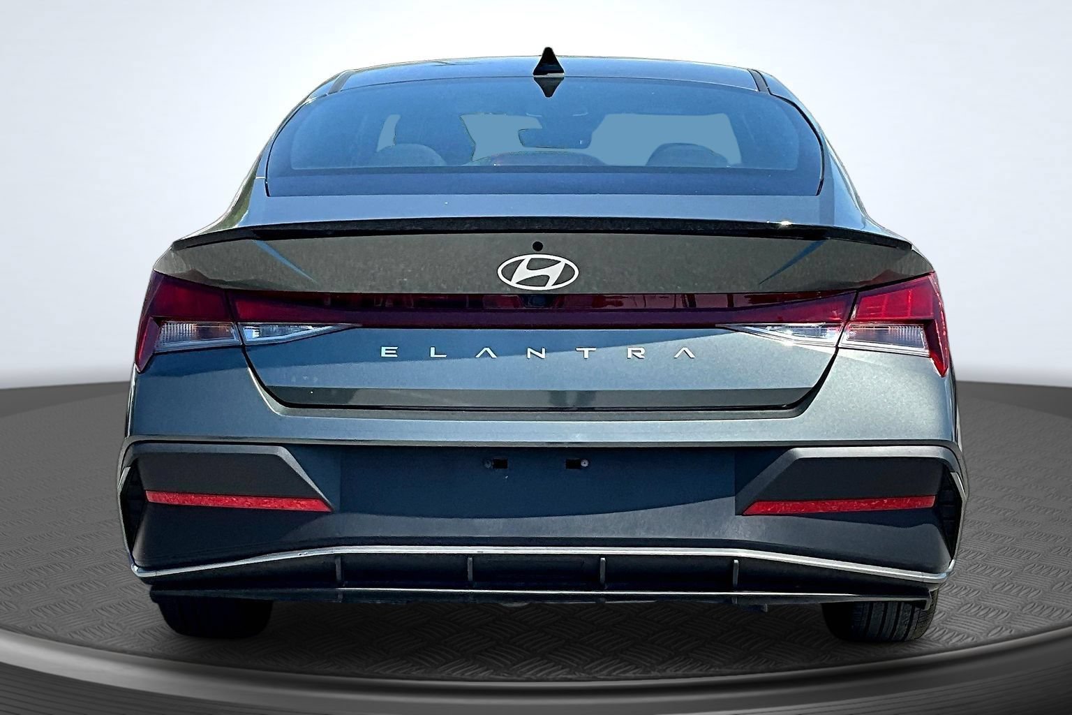 Used 2025 Hyundai Elantra Sport FWD image 6