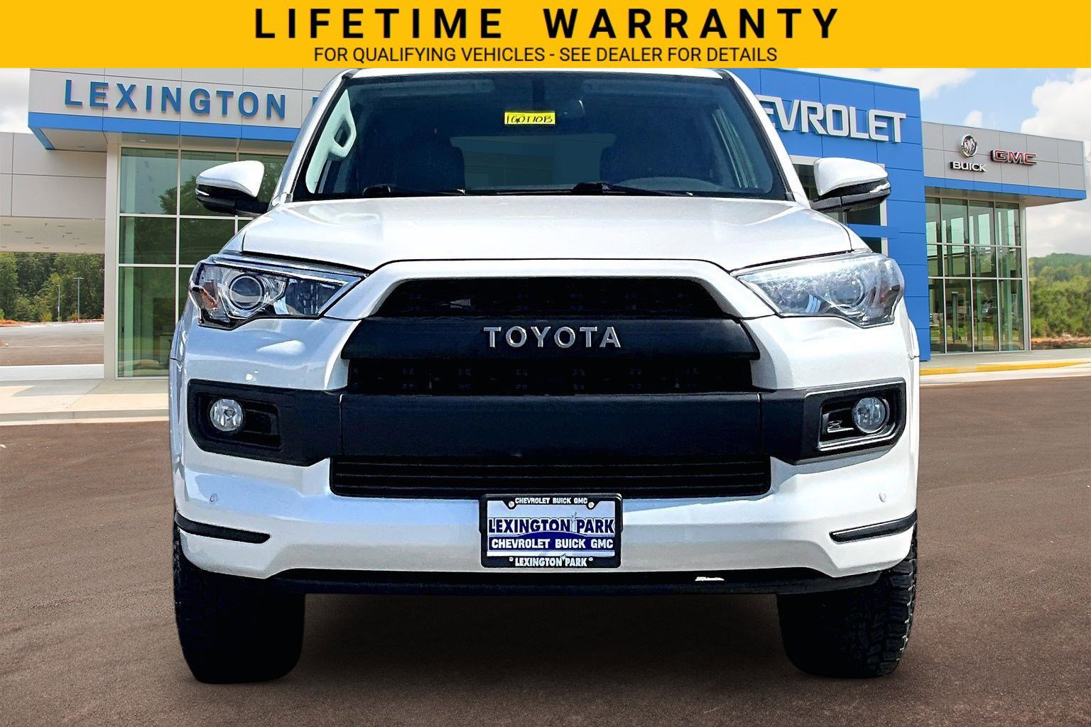 Used 2018 Toyota 4Runner Limited AWD/4WD image 3