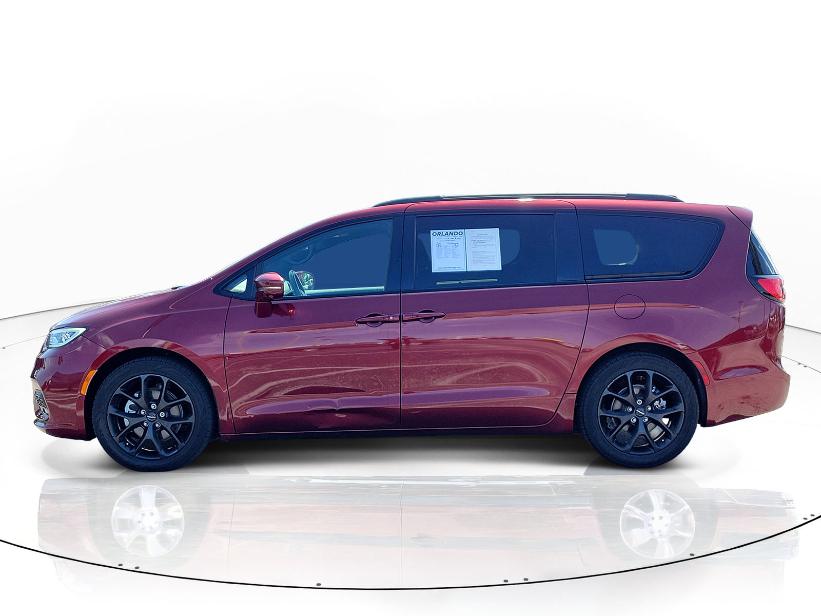 Used 2021 Chrysler Pacifica Touring-L w/ Uconnect Theater Family Group FWD image 4