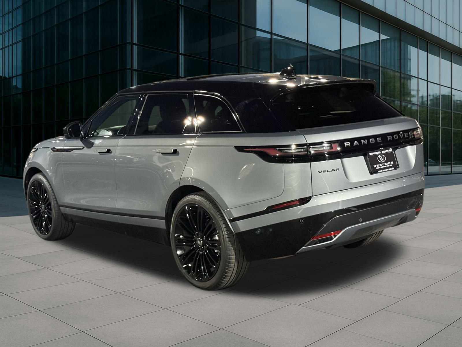 New 2026 Land Rover Range Rover Velar Dynamic SE image 3