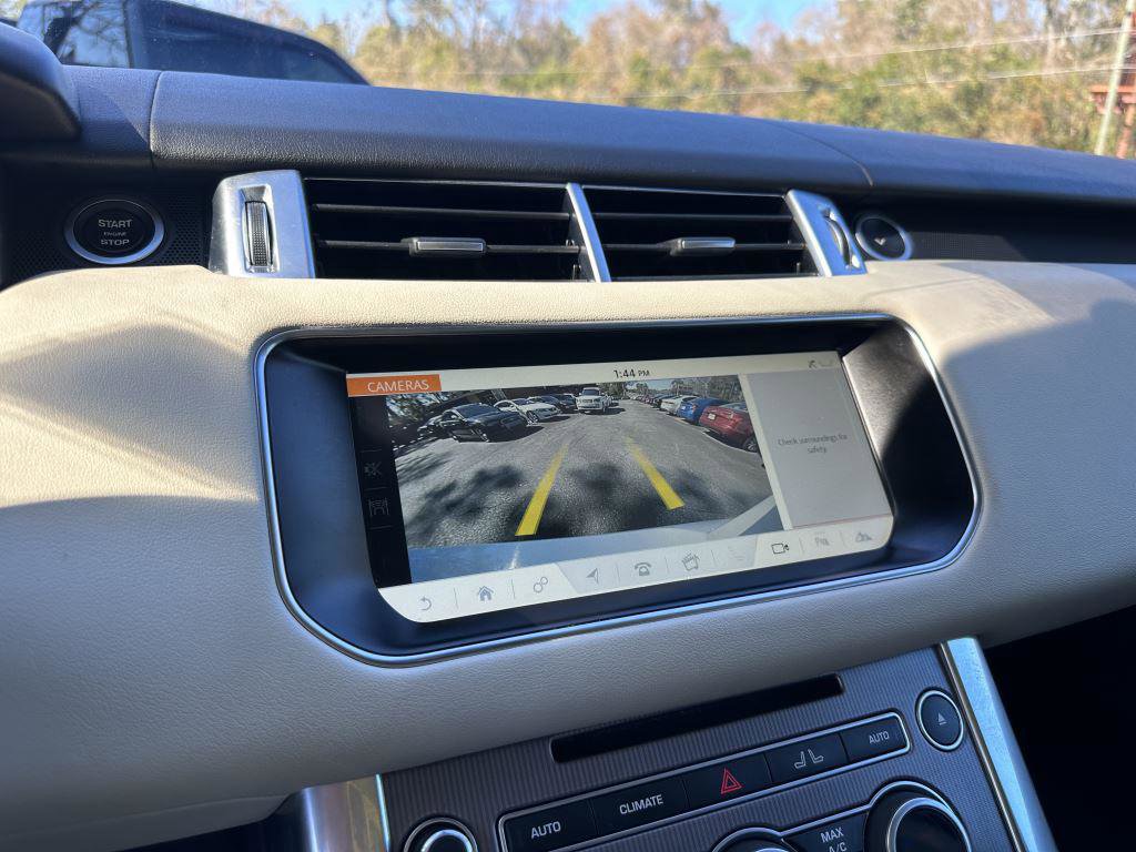 Used 2017 Land Rover Range Rover Sport HSE image 11