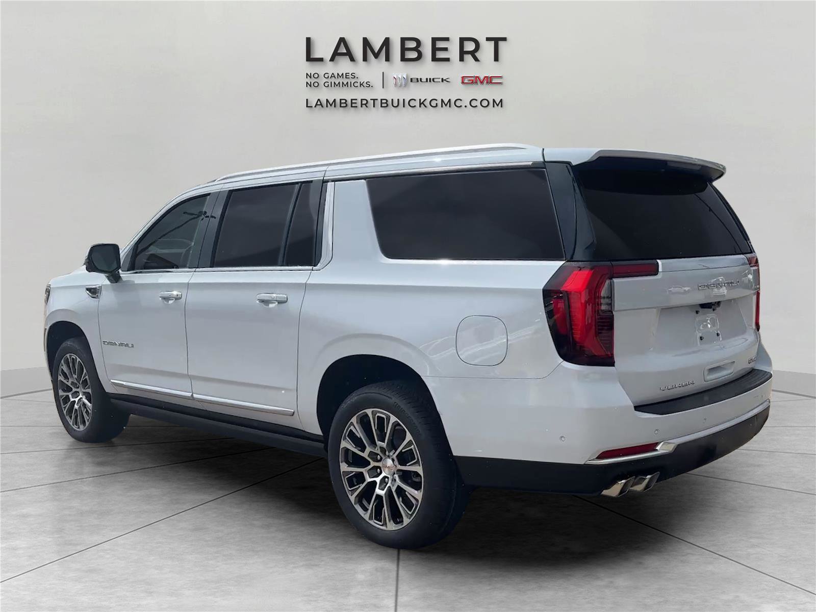 New 2026 GMC Yukon XL Denali w/ Denali Reserve Package image 3