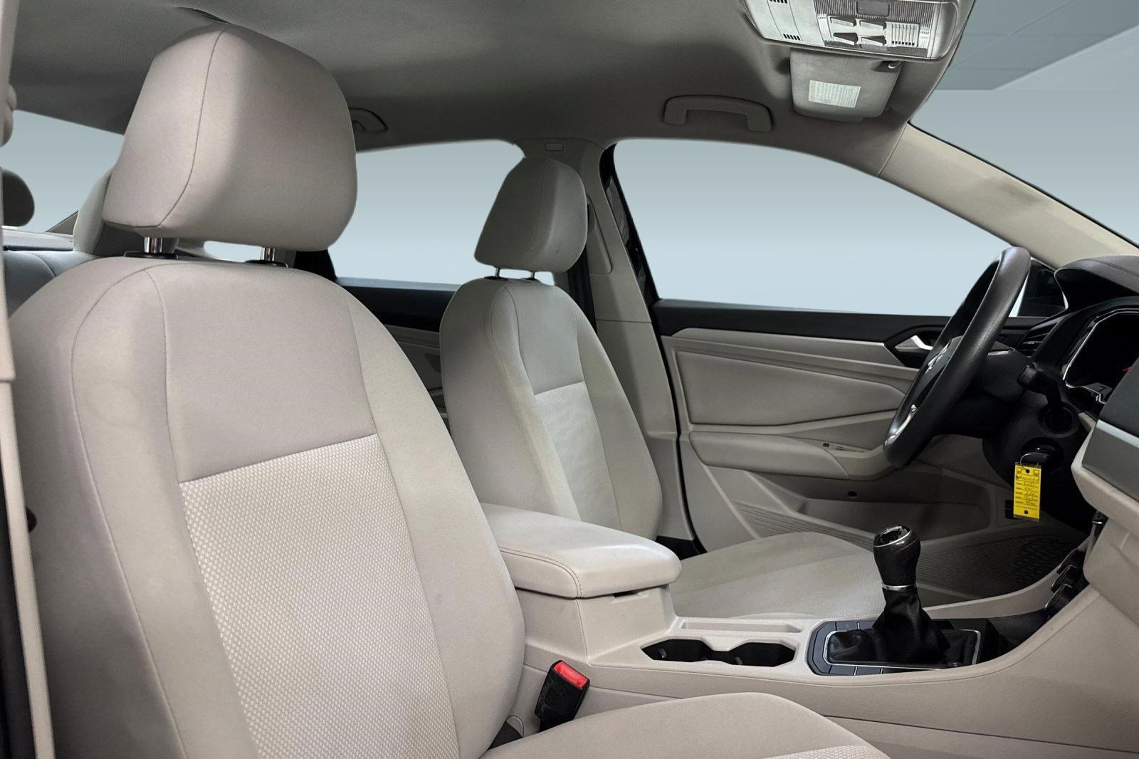 Used 2021 Volkswagen Jetta S w/ Driver Assistance Package image 31