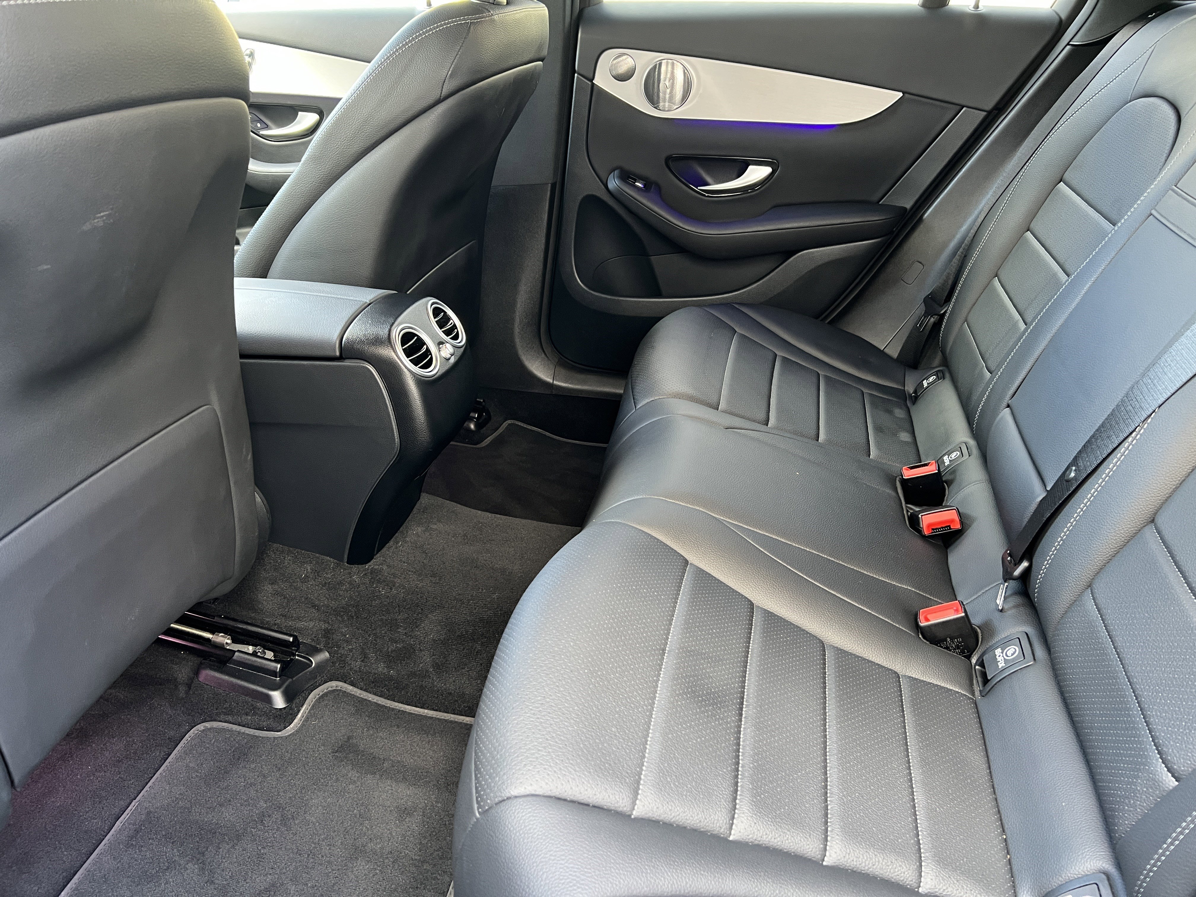 Used 2021 Mercedes-Benz GLC 300 4MATIC Coupe image 16