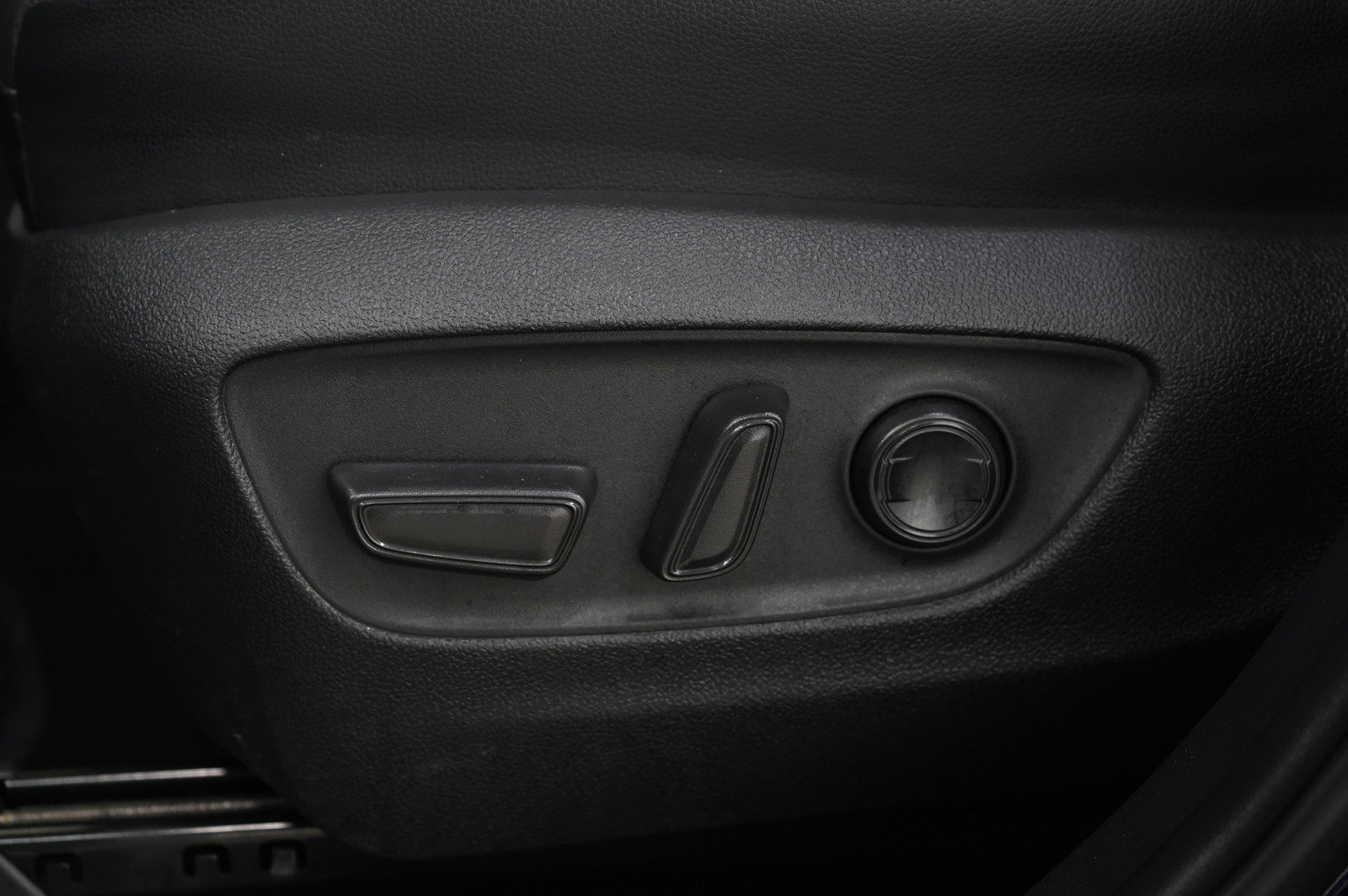 Used 2025 Toyota Highlander XSE AWD/4WD image 31