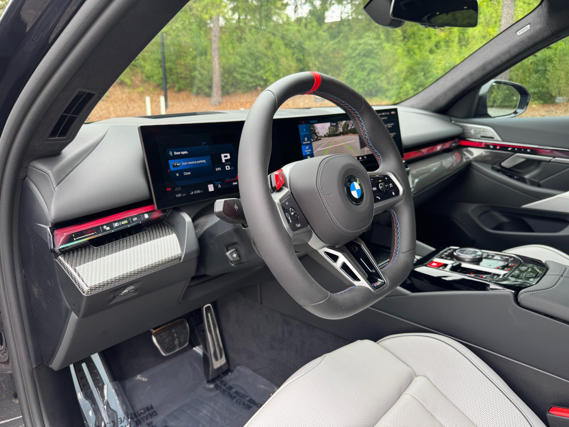 Used 2026 BMW M5 w/ Carbon Package AWD/4WD image 33