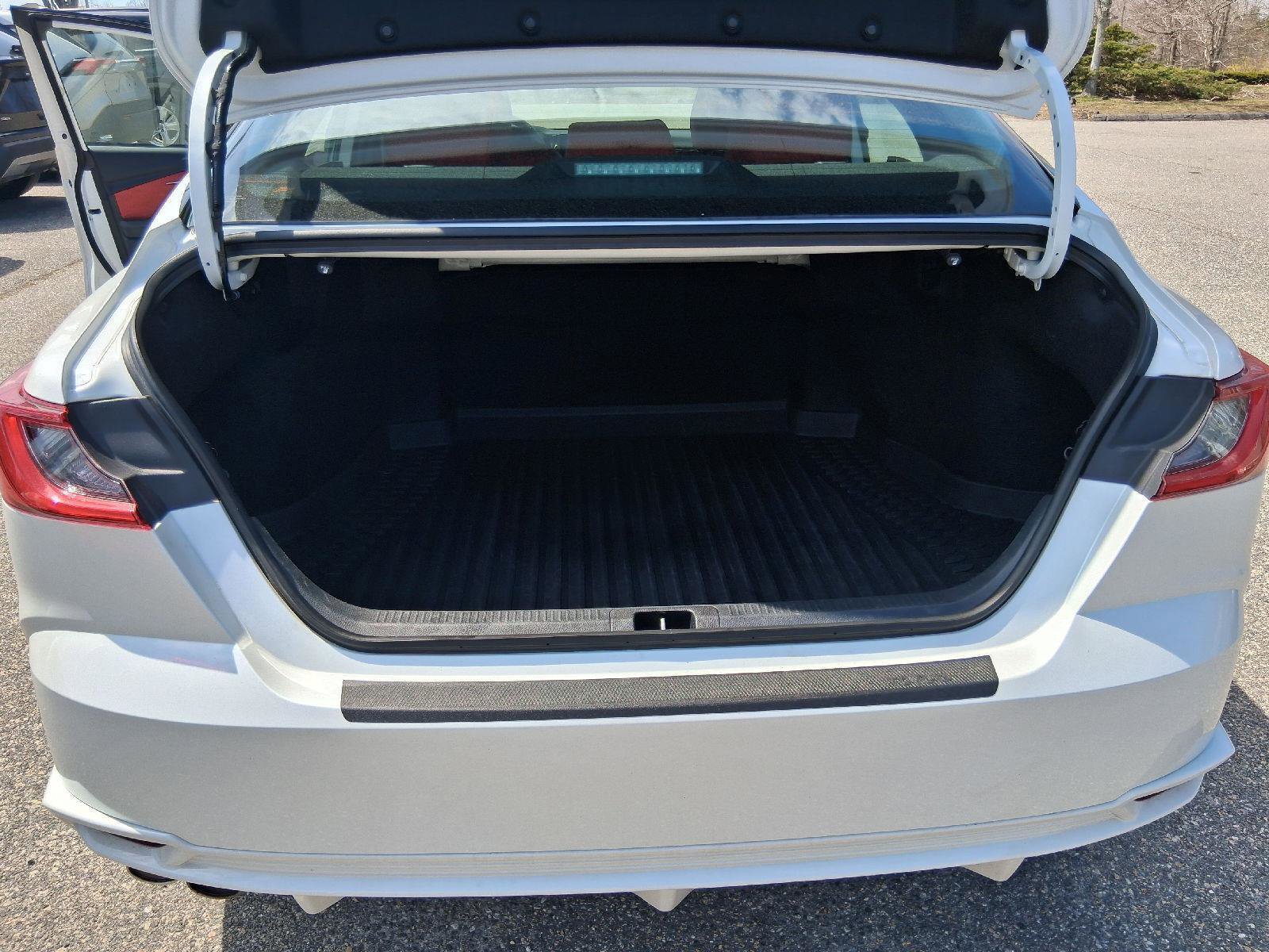 Used 2025 Toyota Camry XSE AWD/4WD image 27