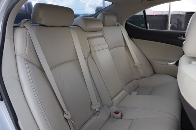 Used 2010 Lexus IS 250 w/ Preferred Accessory Package RWD image 17