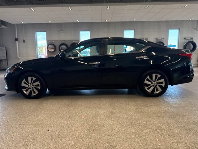 Used 2023 Nissan Altima 2.5 S FWD image 9