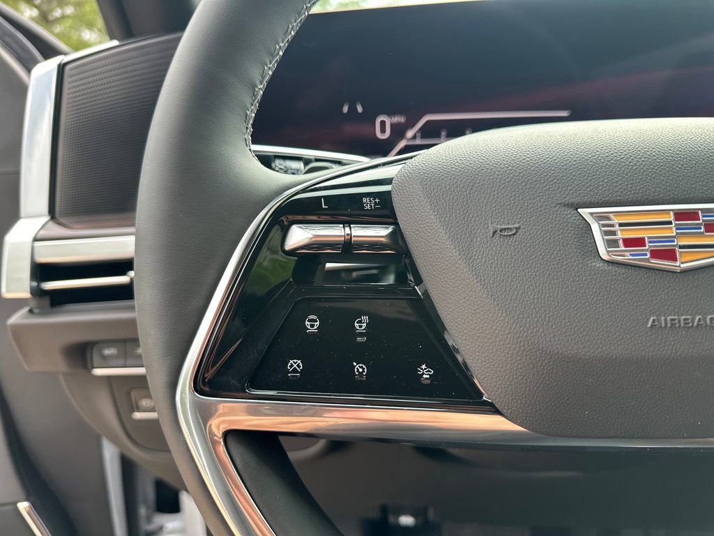 New 2026 Cadillac Escalade ESV Luxury w/ LPO, Floor Liner Package AWD/4WD image 35