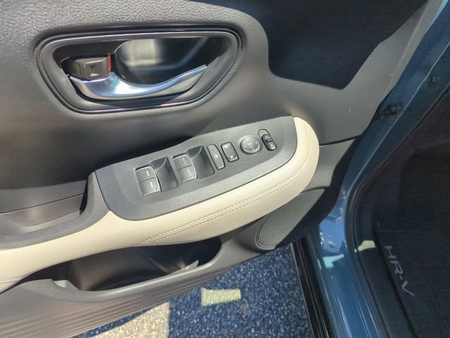 Used 2023 Honda HR-V EX-L image 18