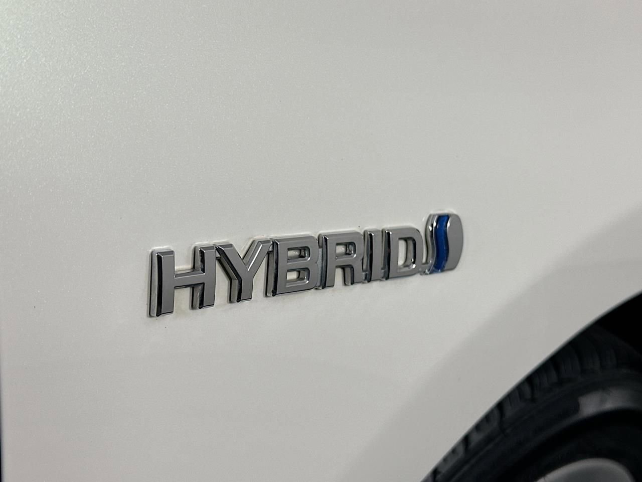 Used 2017 Toyota Prius C Four image 18