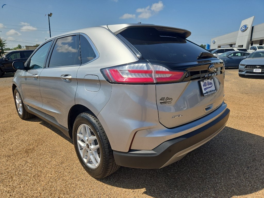 Used 2024 Ford Edge SEL AWD/4WD image 3