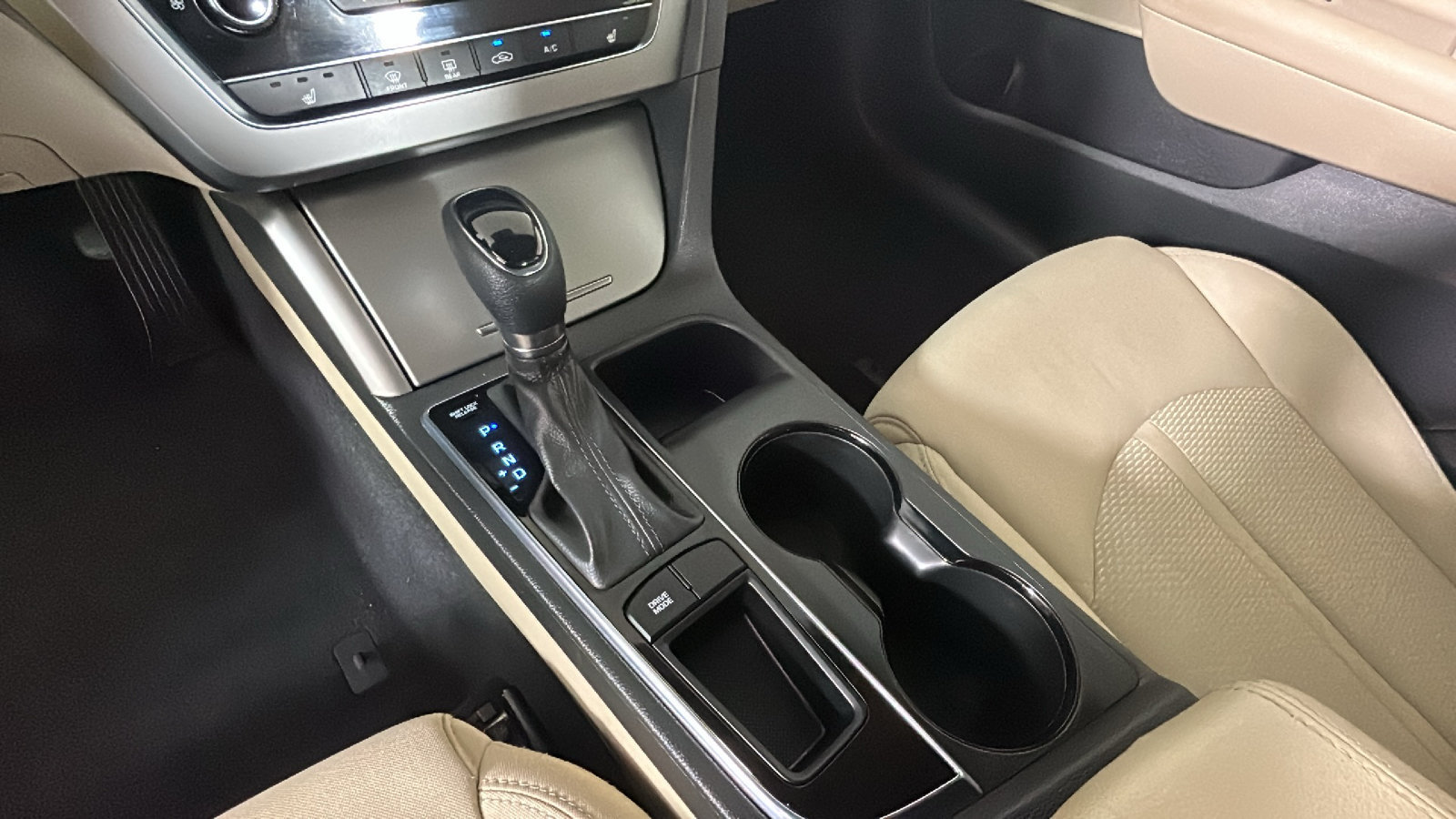 Used 2015 Hyundai Sonata Sport FWD image 25