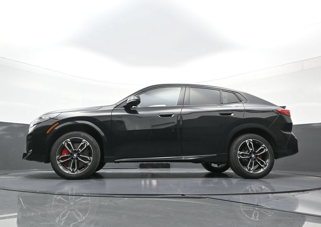 New 2026 BMW X2 xDrive28i w/ Technology Package AWD/4WD image 24