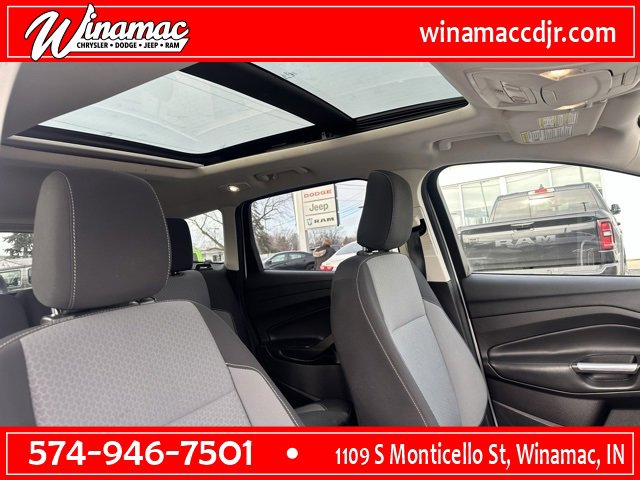 Used 2018 Ford Escape SE image 2