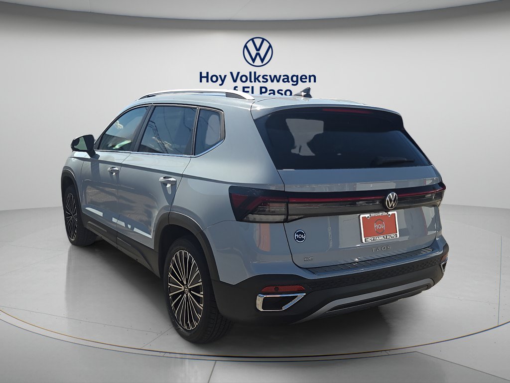 New 2026 Volkswagen Taos SE FWD image 4