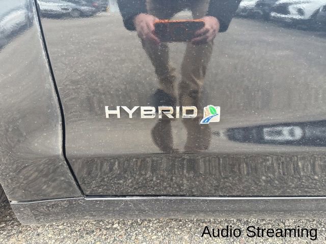 Used 2019 Ford Fusion SE image 2