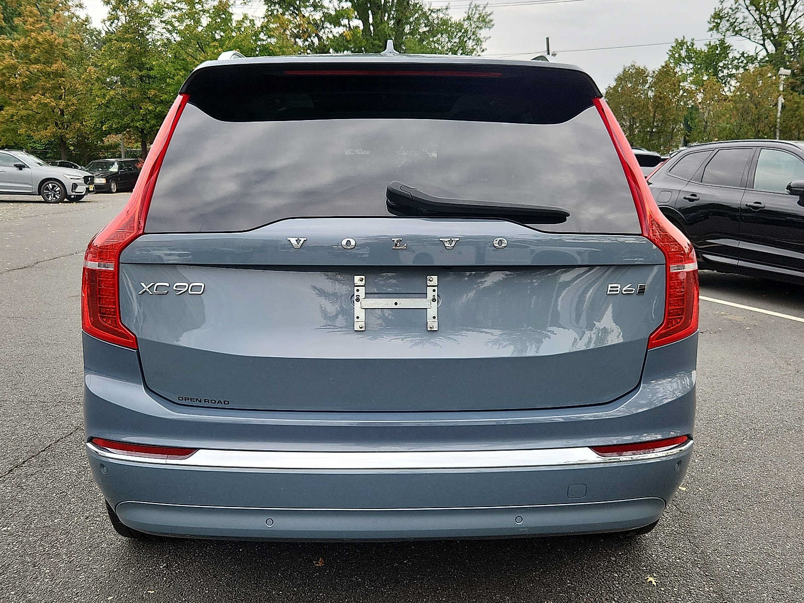Used 2023 Volvo XC90 B6 Plus w/ Protection Package AWD/4WD image 5