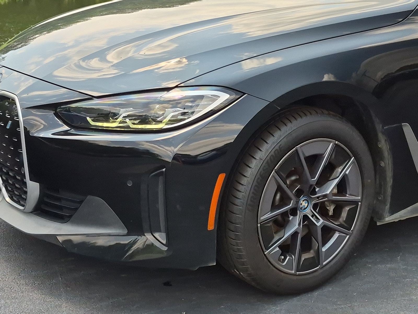 Used 2023 BMW i4 eDrive35 w/ Premium Package RWD image 6