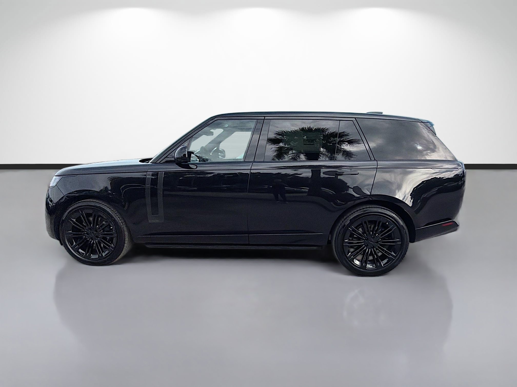 New 2026 Land Rover Range Rover Long Wheelbase Autobiography AWD/4WD image 2