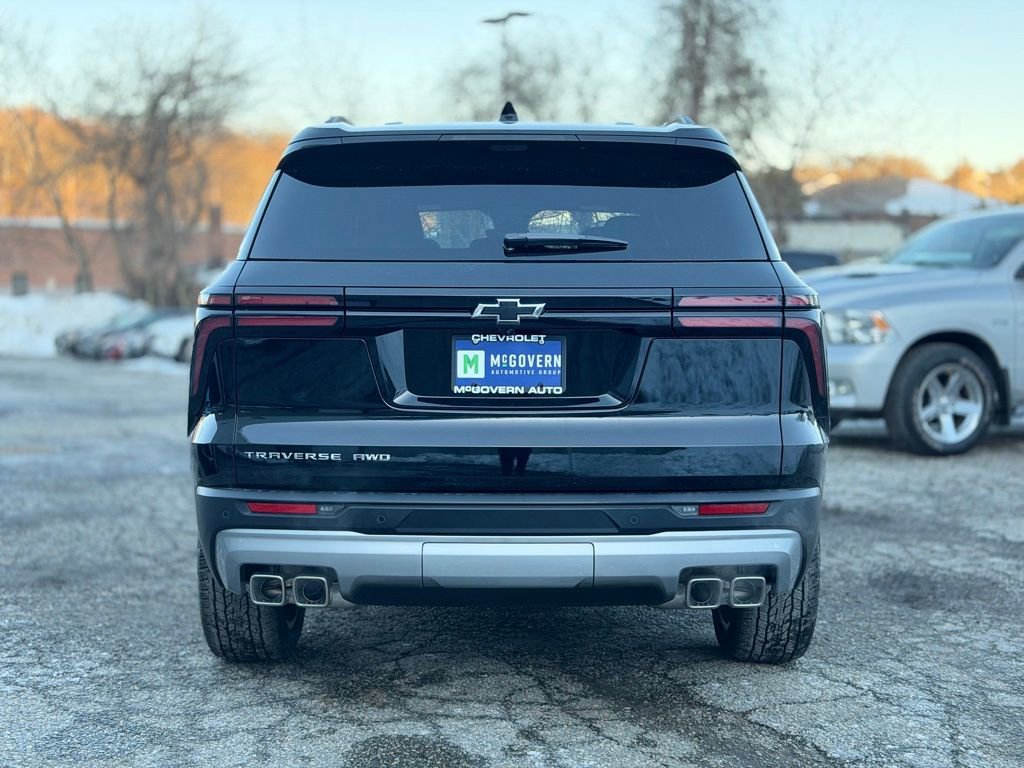 New 2026 Chevrolet Traverse LT w/ Driver Confidence Package image 5