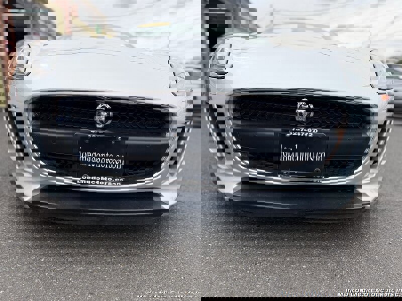 Used 2014 Jaguar F-TYPE Convertible image 8