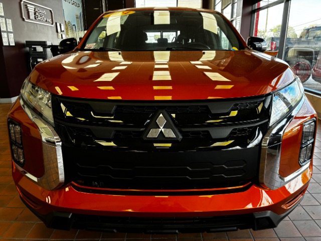 Used 2024 Mitsubishi Outlander Sport AWD image 5