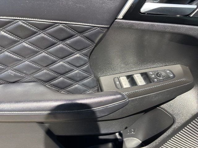 Used 2023 Mitsubishi Outlander SEL AWD/4WD image 13