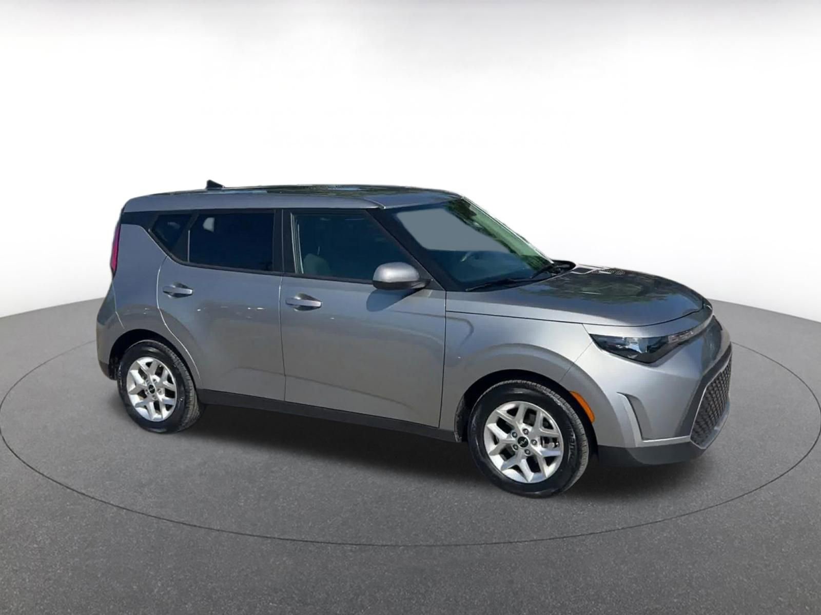Used 2025 Kia Soul LX w/ LX Technology Package FWD video 2