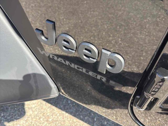 Used 2023 Jeep Wrangler Unlimited Sport image 7