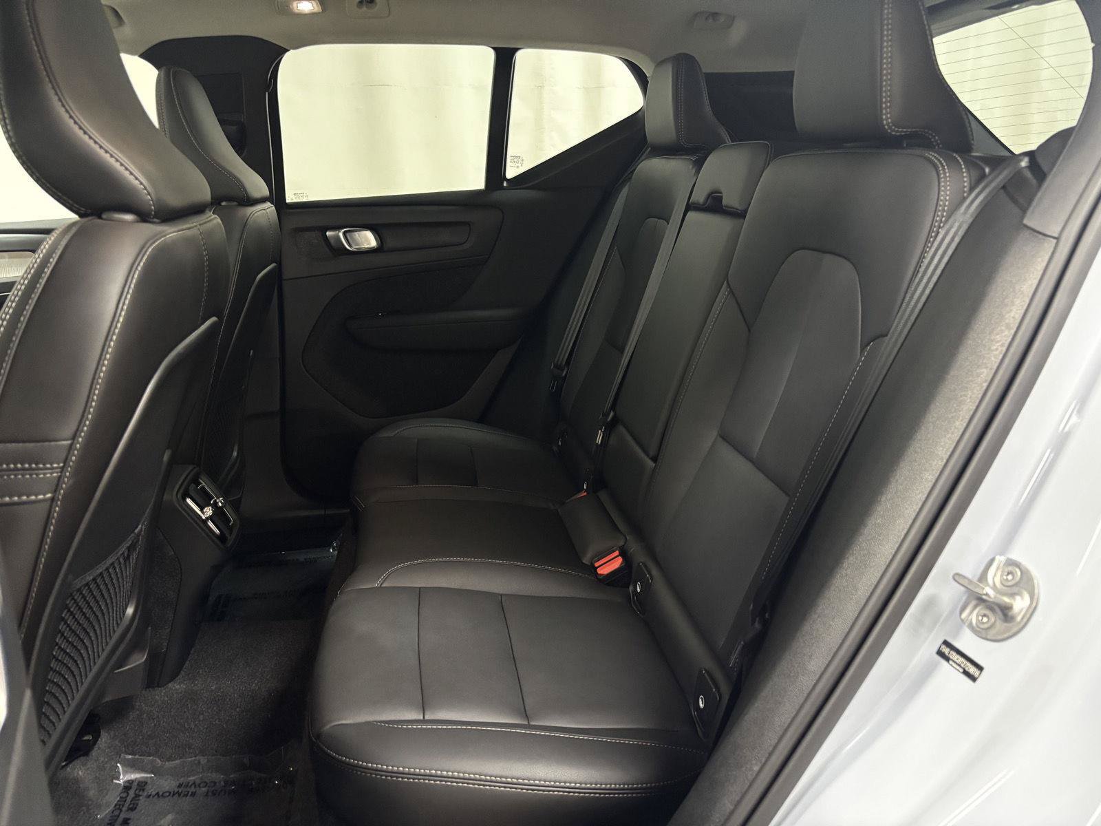 Used 2026 Volvo XC40 B5 Plus AWD/4WD image 18