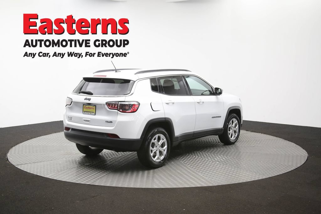 Used 2024 Jeep Compass Latitude AWD/4WD image 40