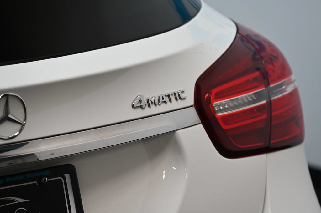 Used 2019 Mercedes-Benz GLA 250 4MATIC image 16